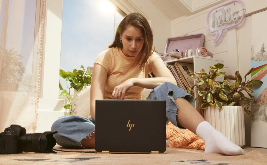 Laptop HP Spectre x360 - wygląd ogólny Full HD smukły i lekki