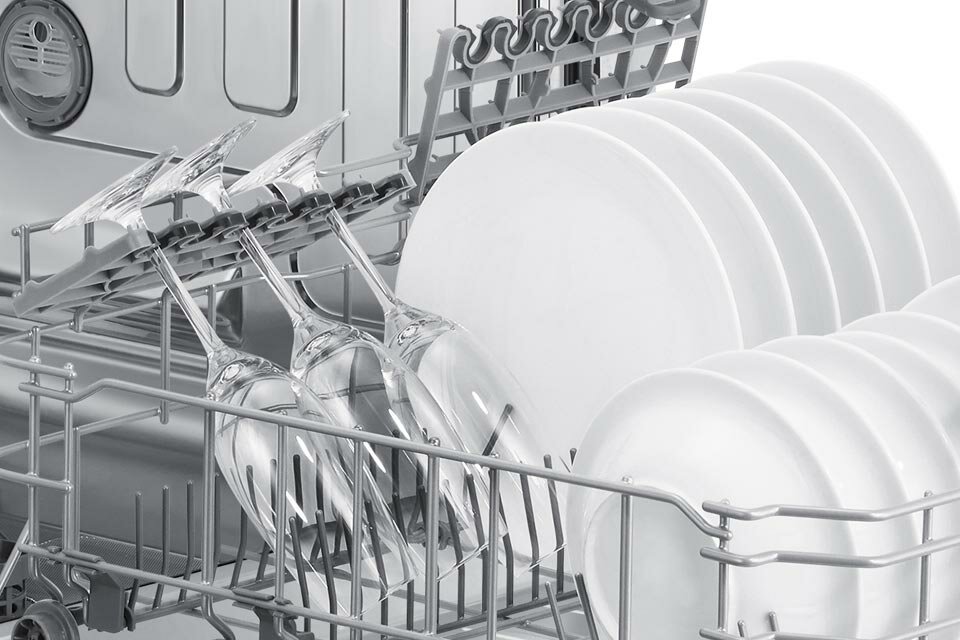 Wysokie kieliszki będą zawsze bezpieczne podczas zmywania Wysokie kieliszki będą zawsze bezpieczne podczas zmywania