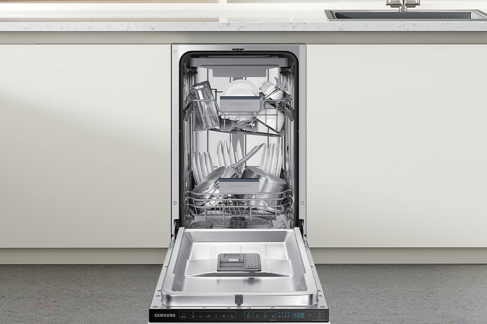 Możesz załadować do 10 kompletów naczyń do zmywarki Możesz załadować do 10 kompletów naczyń do zmywarki