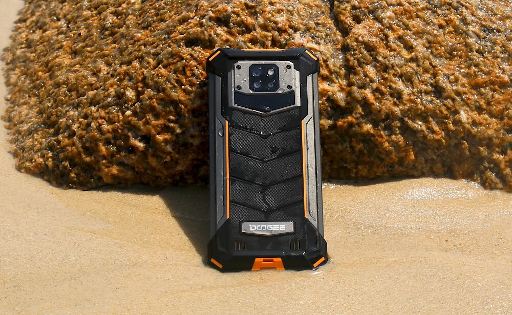 Smartfon DOOGEE S88 Plus  ekran procesor bateria pamięć aparat gps 