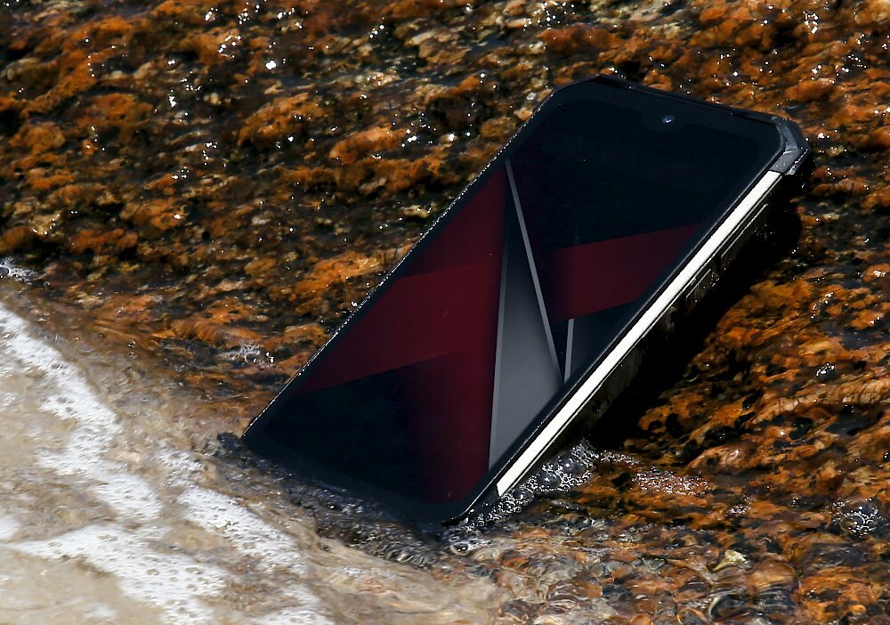 Smartfon DOOGEE S88 Plus  ekran procesor bateria pamięć aparat gps 