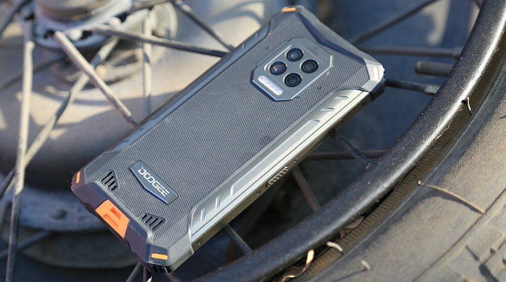 Smartfon DOOGEE S86  ekran procesor bateria pamięć aparat gps 