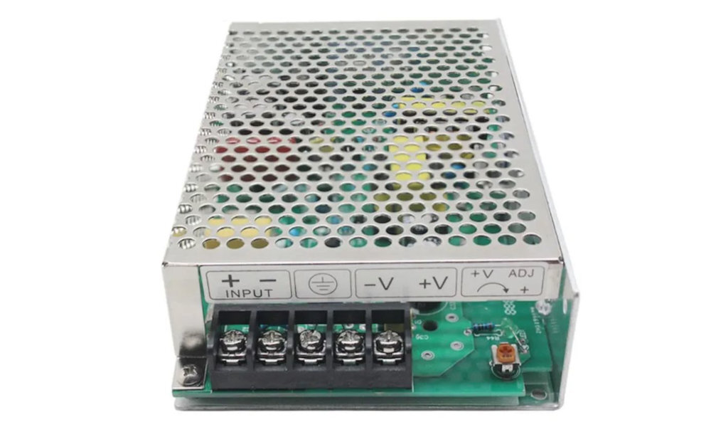 Przetwornica EXTRALINK DC/DC 48 V - 24 V 50 W Solidne komponenty i przemyślana konstrukcja telekomunikacji po automatykę przemysłową mocy do 50 W wejście 48 V DC Extralink - przetwornica od przodu