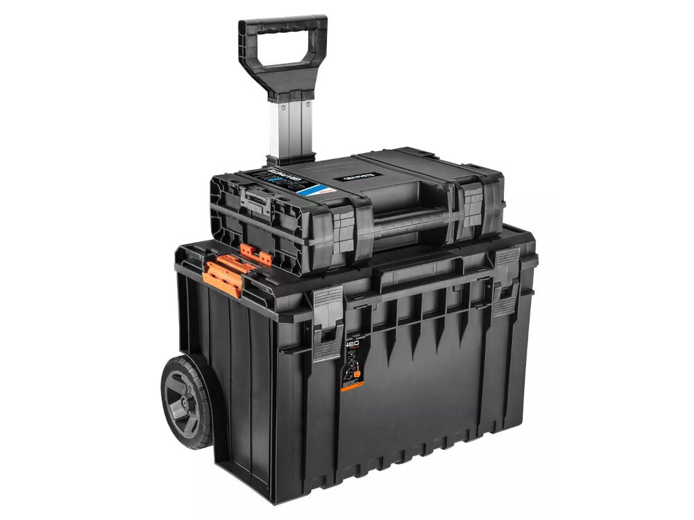 Walizka narzędziowa GRAPHITE 58GE102 białe tło walizka ustawiona na skrzyni system modułowy pozwala na łączenie jej z innymi skrzyniami zaczepy z poliamidu stabilne mocowanie wygodne rozbudowywanie zestawu organizacyjnego