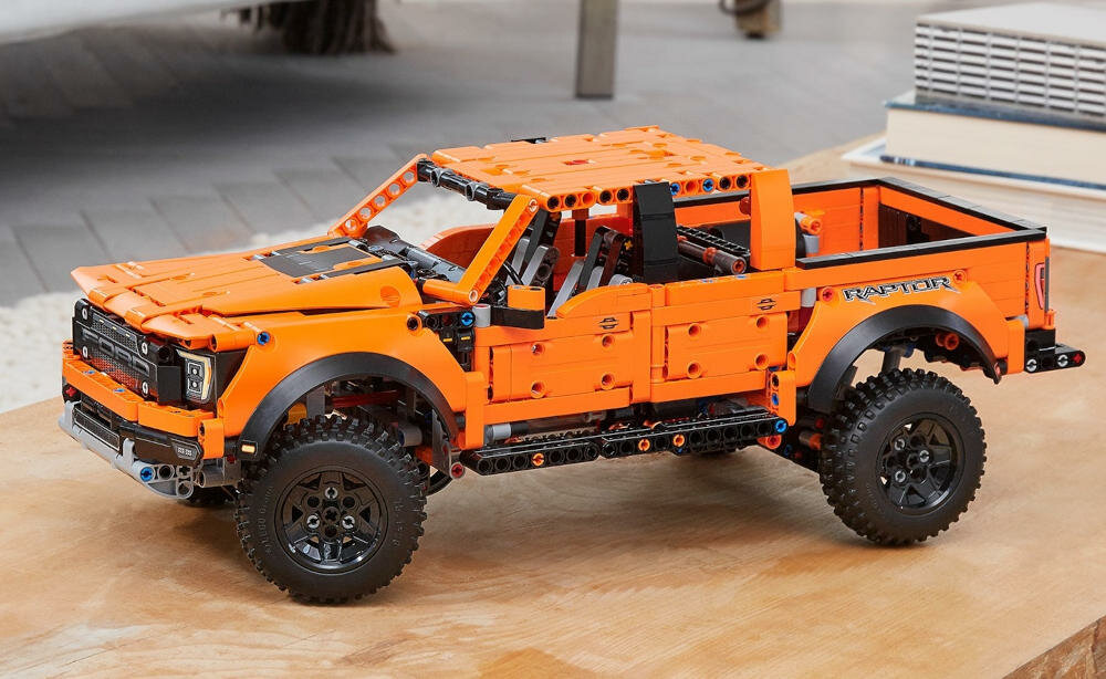 LEGO Technic Ford F-150 Raptor 42126 ozdoba wyglad design prezentacja
