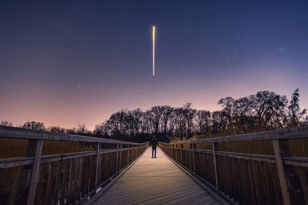 Obiektyw SAMYANG AF 12mm F2.0 ogniskowa przysłona ostrość pierścienie optyka soczewki powłoki montaż bagnet światło jasność zoom filtry waga