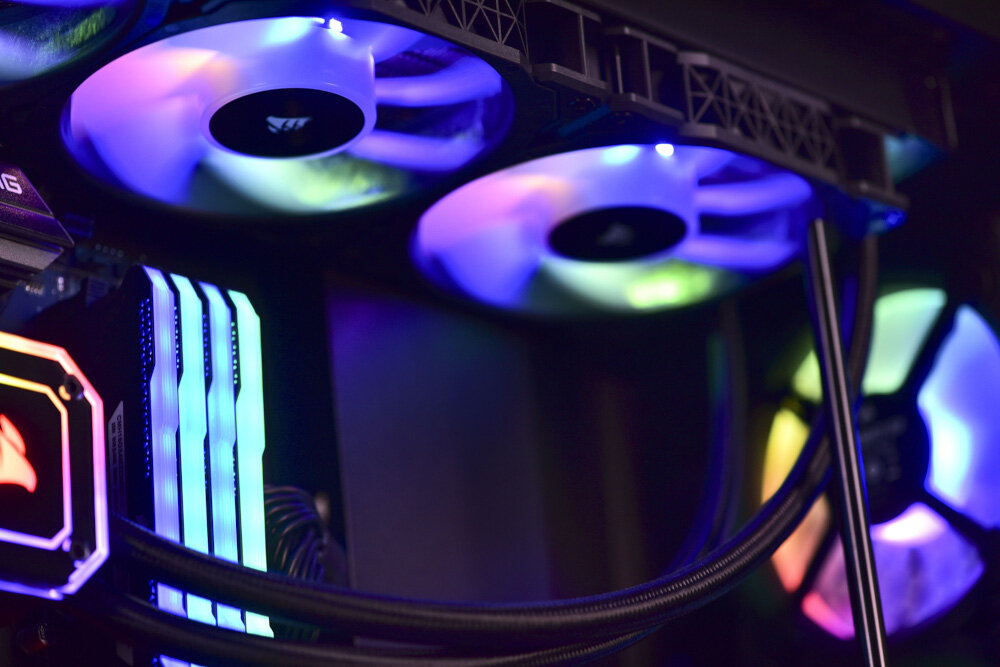 Komputer ACTINA iCUE R5-5600X 16GB SSD 1TB GeForce RTX3060 Windows 10 Home ram corsair vengeance