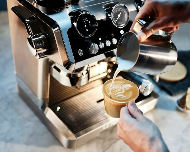 Ekspres DELONGHI La Specialista Maestro EC9665.M