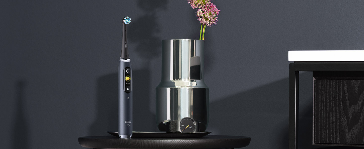SZCZOTECZKA ELEKTRYCZNA DO ZĘBÓW Z TECHNOLOGIĄ MAGNETYCZNĄ ORAL-B IO 9 czarny wyglad