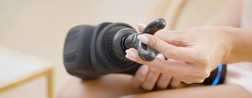 Masażer GARETT BEAUTY Powerful Czarny kształty końcówki głowice 