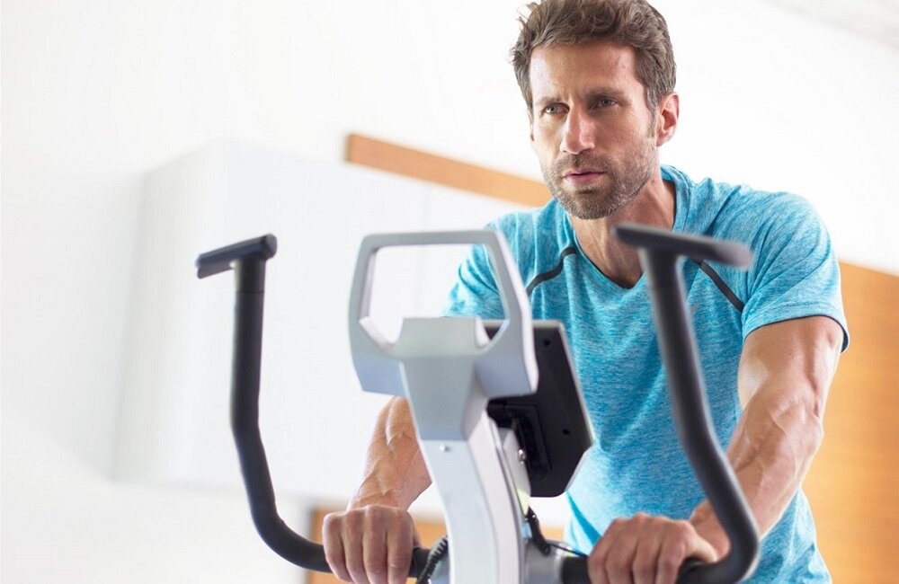 Rower elektromagnetyczny KETTLER Tour 600 Ergonomiczna regulowana kierownica