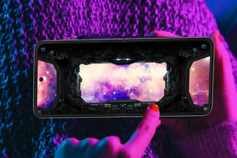 Procesor Qualcomm® Snapdragon™ 888 gwarantuje najwyższą płynność działania na rynku, niezapomniane doznania i bezproblemowe działanie. Odbierz swój Galaxy Z Flip3 5G w Media Expert.