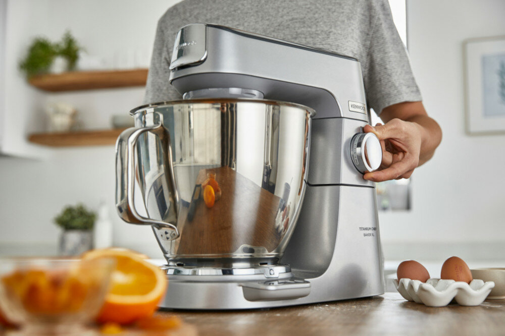 ROBOT PLANETARNY KENWOOD KVL85.704SI TITANIUM CHEF BAKER XL (SREBRO) 1200W wyglad