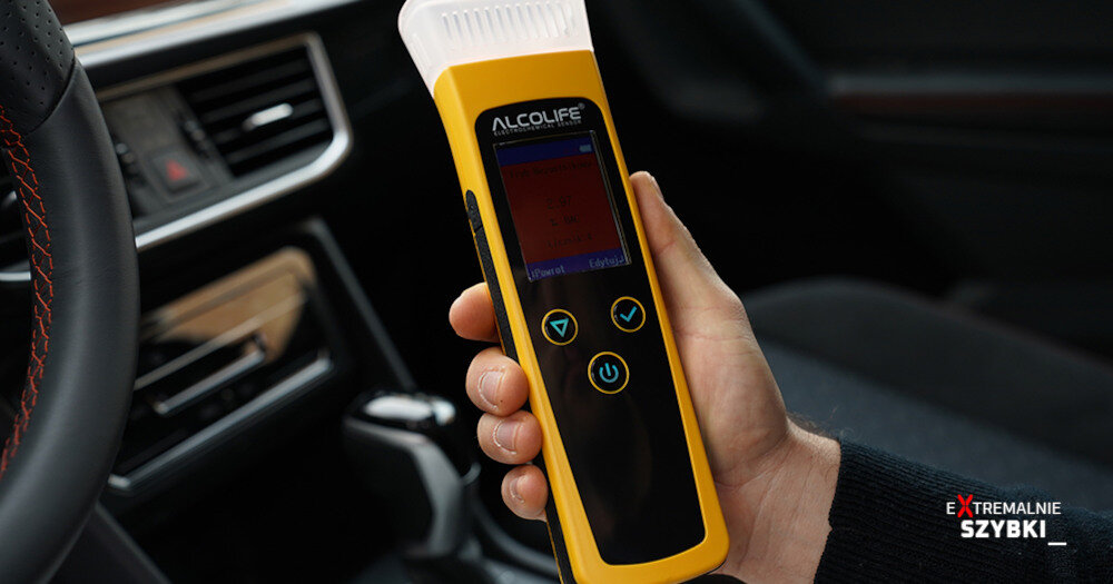 Alkomat ALCOLIFE Go wygląd design prezentacja wizualizacja Trzeźwe myślenie