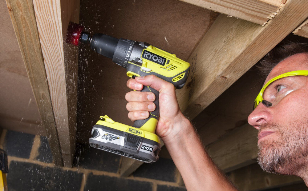 Wiertarko-wkrętarka RYOBI R18DD2-220S świetne parametry techniczne solidne niezawodne kompaktowe wymiary niewielka waga 1,0 kg