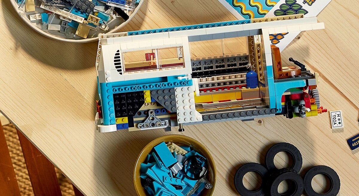 LEGO Icons Mikrobus kempingowy Volkswagen T2 10279 jakość bezpieczeństwo
