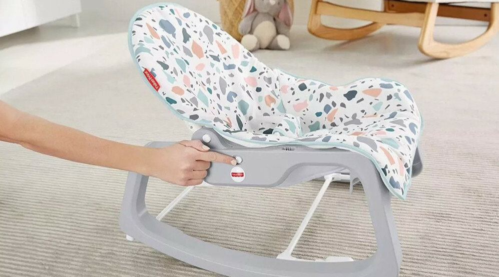 ZABAWKA FISHER-PRICE FOTELIK-BUJACZEK PASTELOWY GWD39 składanie przechowywanie w trasę 