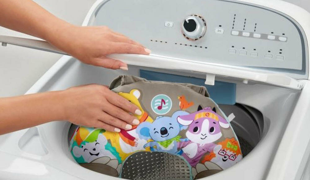 FISHER-PRICE-PODUSZKA-LENIWIEC czystość zabawka miękki przyjazny materiał dziecko pranie pralka elektronika