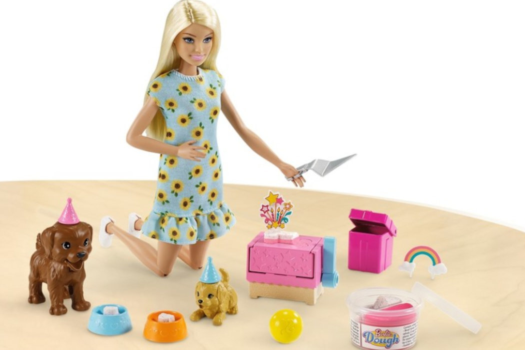 Lalka Barbie Przyjęcie dla szczeniaczka GXV75 wyposażenie