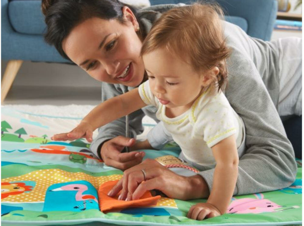 FISHER-PRICE-MATA-WIELKIE-PRZYGODY mata poszukiwacze przygody zabawka zabawa ruchome drzwi kamper marszczenia metki wstążkowe chwytanie dziecko lusterko gryzak chmurki grzechotka kompas miękka zabawka