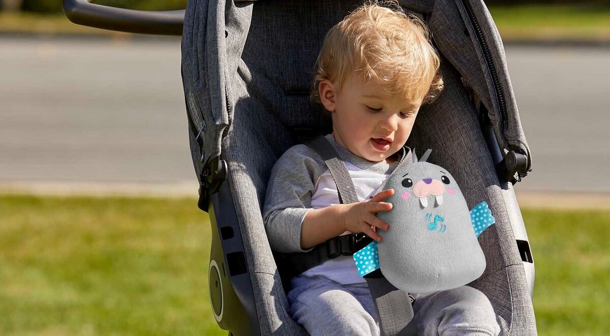 Maskotka FISHER PRICE Mors Uspokajacz z wibracjami GRT91 generator białego szumu przenośny uspokajacz uspokajacz podróżny prezent upominek podarunek baby shower wyprawka chłopcy dziewczynki przytulanka mors uspokajacz usypiacz usypianka fisher price uspokajacz morsik