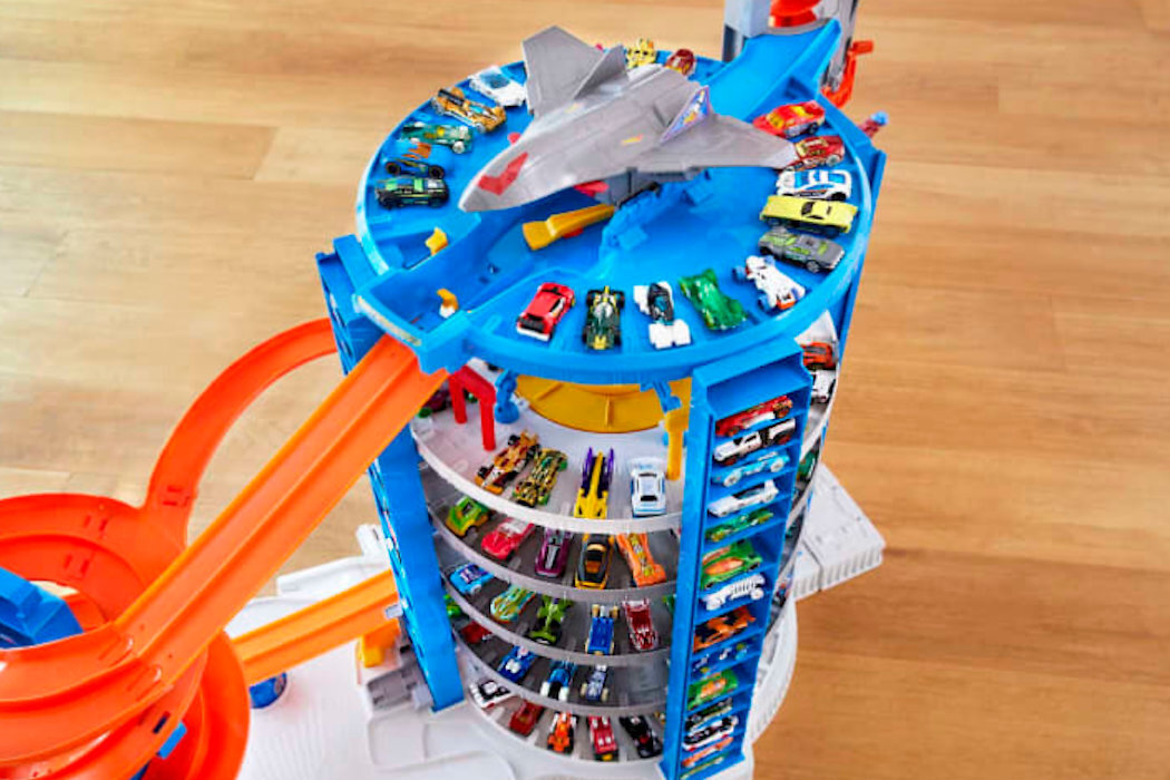 Garaż samochodowy Hot Wheels FML03 wysokość możlwośći bohater historia niepowtarzalność