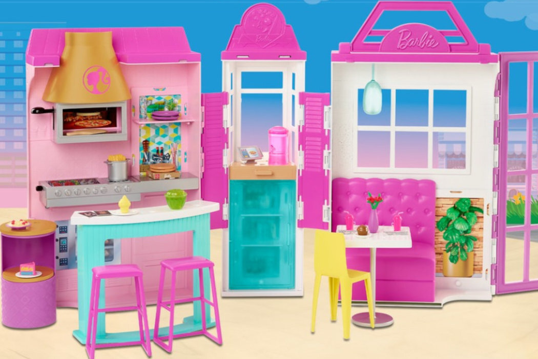 Barbie MATTEL Restauracja Zestaw GXY72 wspaniały zestaw pasjonatka kuchni restauracja z kolorowym nowoczesnym wnętrzem lalka Barbie