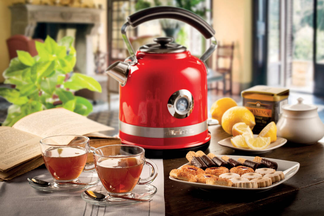 Czajnik ARIETE 2854/01 Bialy moc 2000W pojemnosc 1,7l