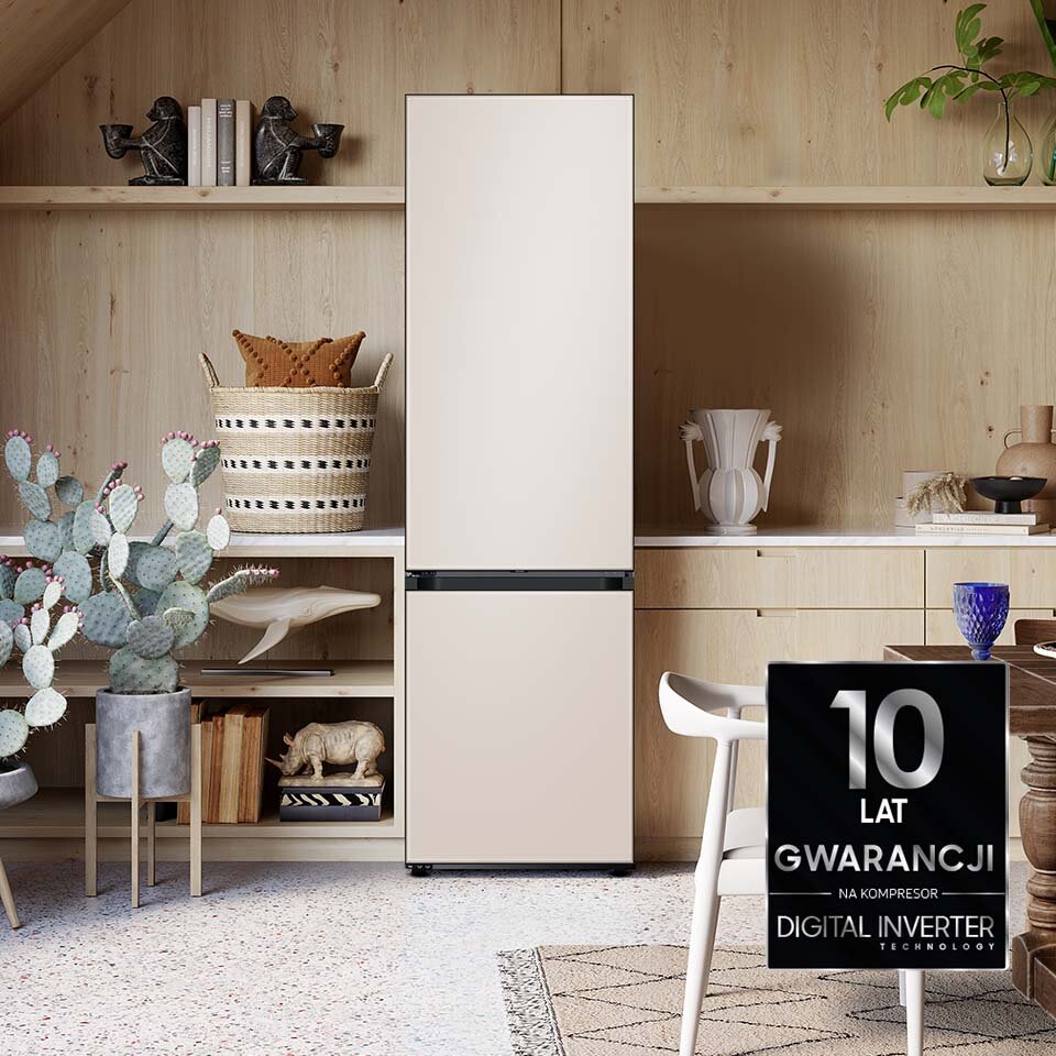 Zdjęcie chłodziarko-zamrażarki Samsung wraz z graficznym potwierdzeniem, że kompresor może pochwalić się 10-letnią gwarancją