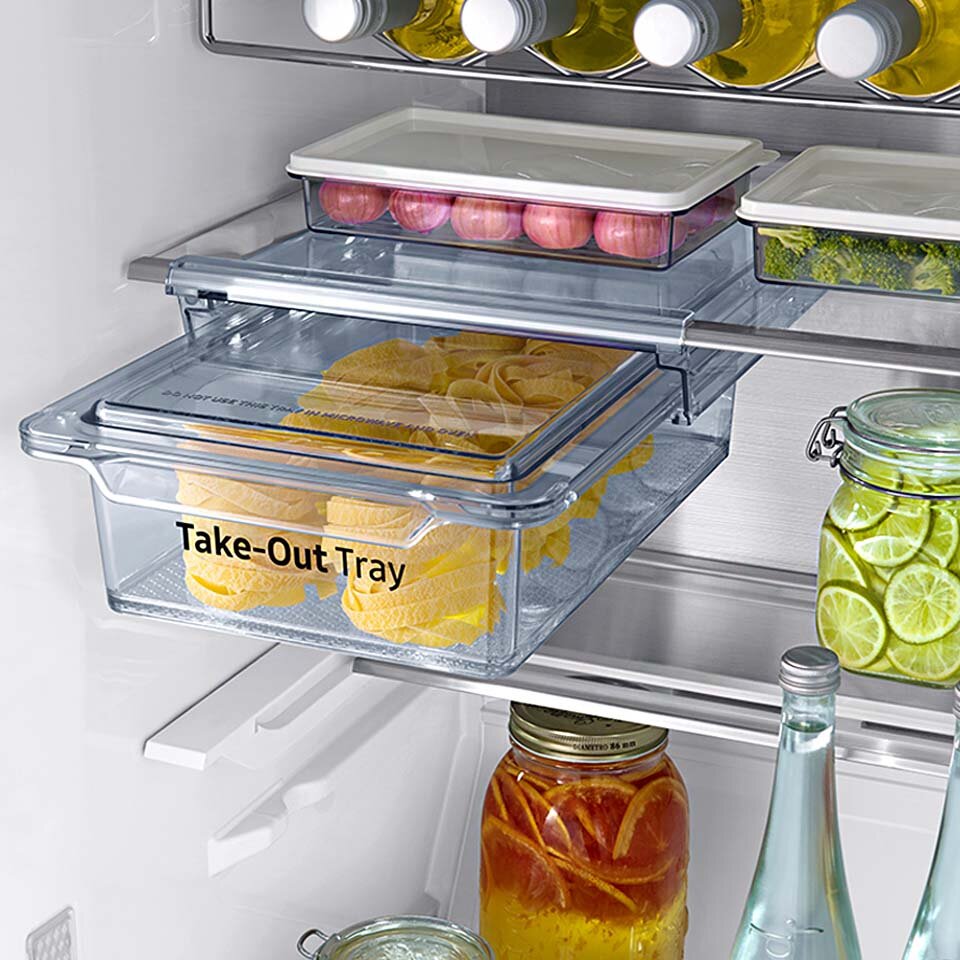 Na zdjęciu widać podwieszany wysuwany pojemnik, umożliwiający szybki dostęp do produktów