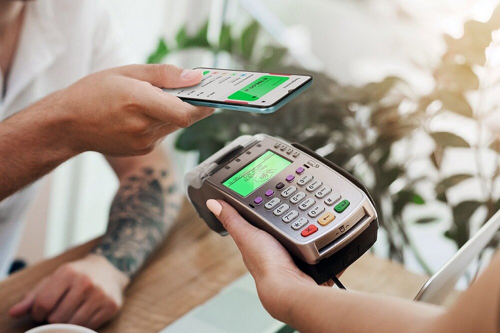 Smartfon KRUGER&MATZ Flow 9 ekran granie procesor wydajność pamięć bateria aparat chłodzenie tryby sterowanie przyciski
