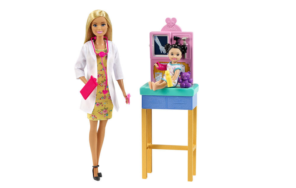 MATTEL-BARBIE-PEDIATRA-GTN51 barbie kariera pediatra pomoc ludzie lekarz leczenie mali pacjenci zdrowie