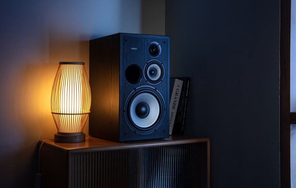 Bluetooth-динамики EDIFIER R2850DB акустический резонанс дизайн минимализм элегантность