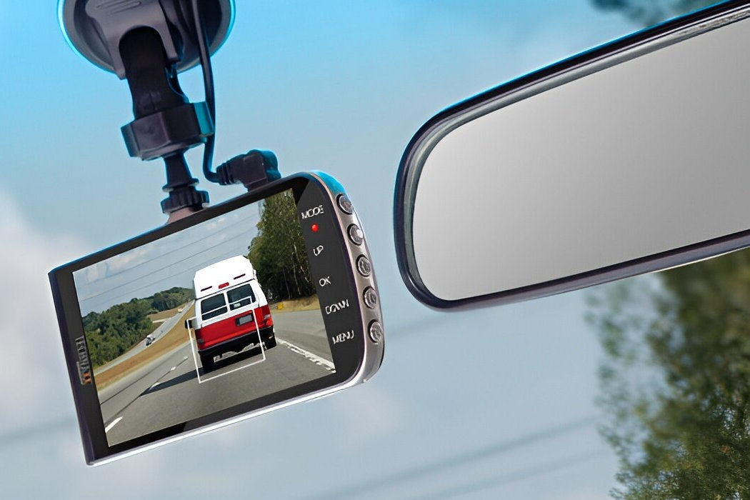 Wideorejestrator z systemem wspomagania TECHNAXX TX-167 pomoc podróż bezpieczeństwo nagrywanie ekran wyposażenie