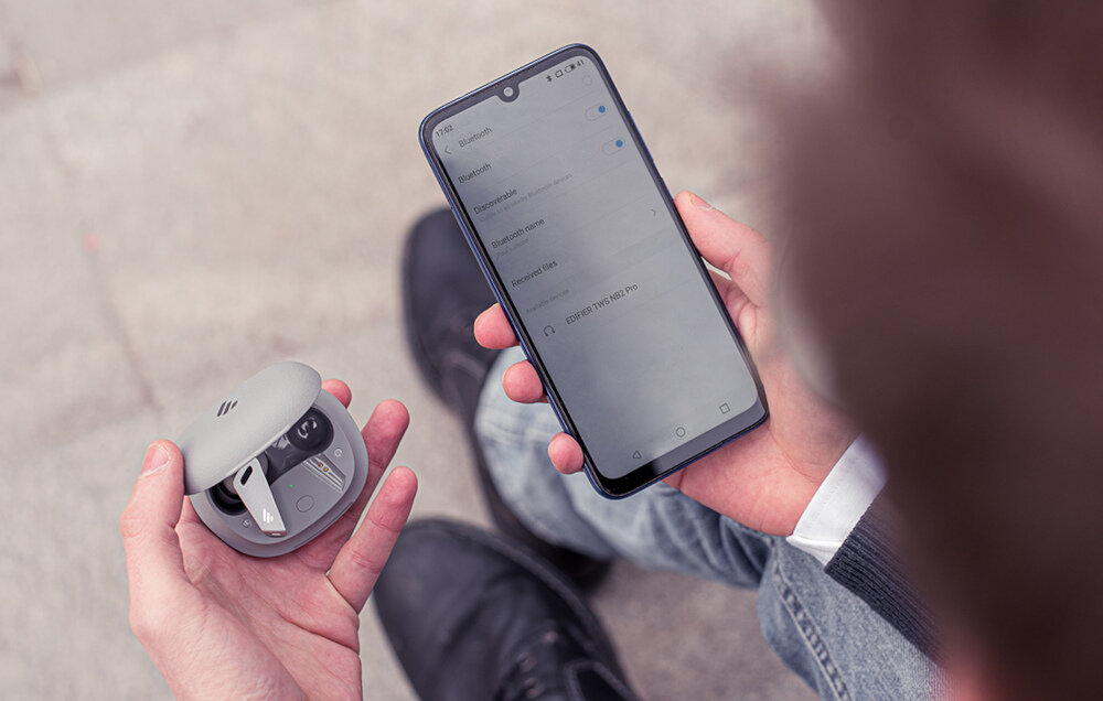 Słuchawki dokanałowe EDIFIER NB2 Pro BEZPRZEWODOWE TECHNOLOGIA SZUM MUZYKA PRZETWORNIKI KONTAKT MIKROFONY BLUETOOTH TRYB GAMINGOWY GRASZYBKIE ŁADOWANIE WODOODPORNE CZUJNIK PODCZERWIEŃ