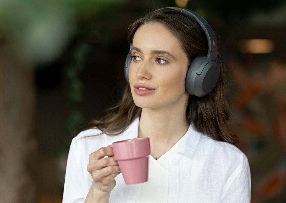 Słuchawki nauszne EDIFIER W820NB dźwięk jakość połączenie łączność pasmo impedancja muzyka gry filmy sterowanie bluetooth