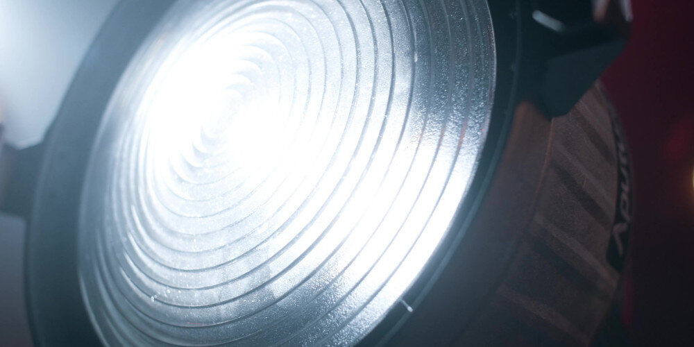 Soczewka APUTURE F10 Fresnel średnicy 25 cm, mocowanie Bowens, do 340%