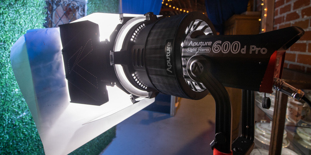 Soczewka APUTURE F10 Fresnel soczewka o średnicy 25 cm, mocowanie Bowens, Modyfikator