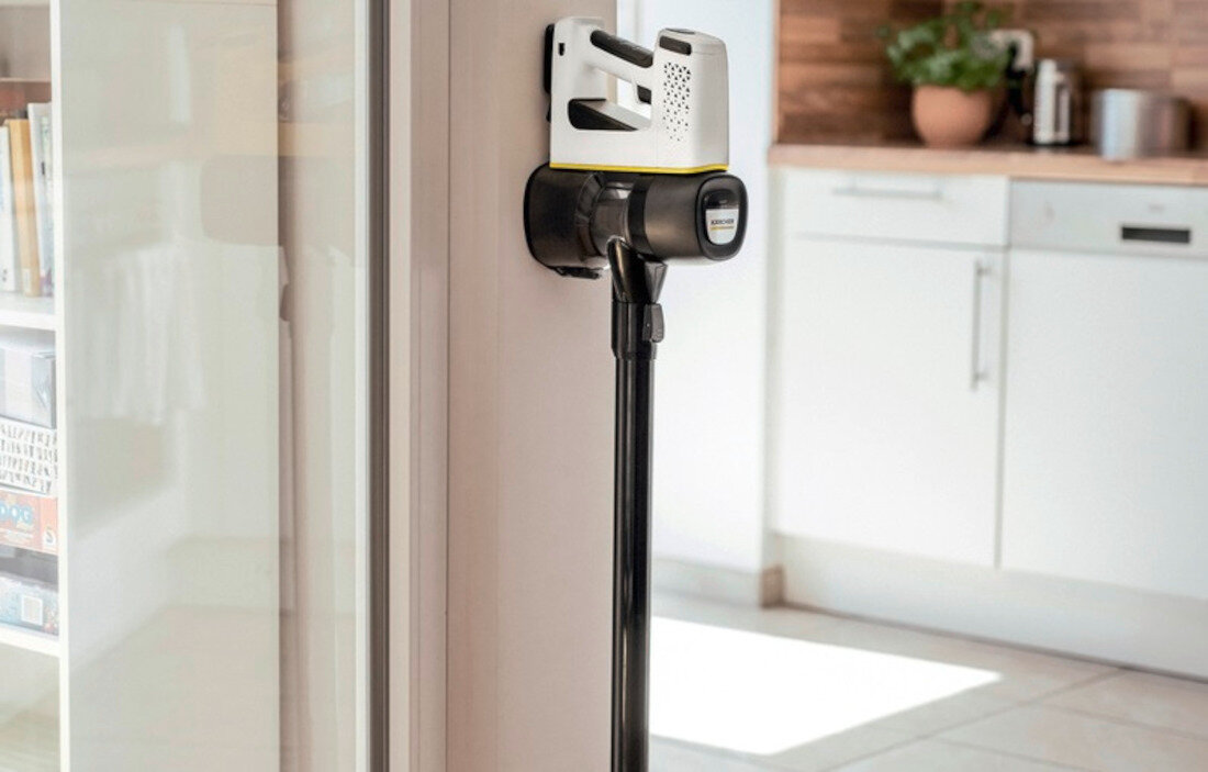 Odkurzacz KARCHER VC 4 Cordless Premium 1.198-640.0 uchwyt scienny latwe przechowywanie