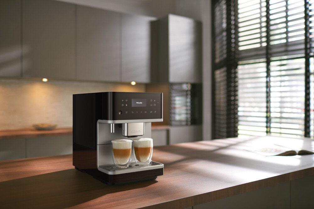 Ekspres MIELE Silver Edition CM 6160 latwy do wyjecia czyszczenie