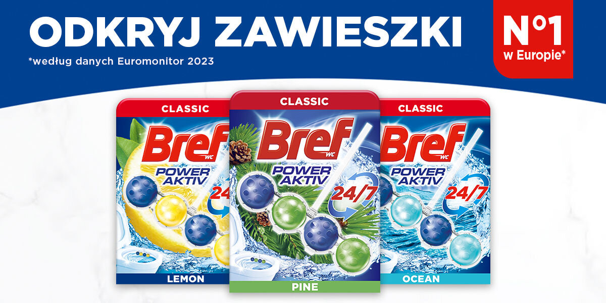 Kostka do WC BREF Power Aktiv Sosna Grafika promująca zawieszki Bref Power Aktiv Classic. Trzy opakowania: cytrynowe (Lemon), zielone z szyszkami (Pine) i niebieskie (Ocean). Nad nimi napis: ODKRYJ ZAWIESZKI N°1 w Europie (według danych Euromonitor 2023)