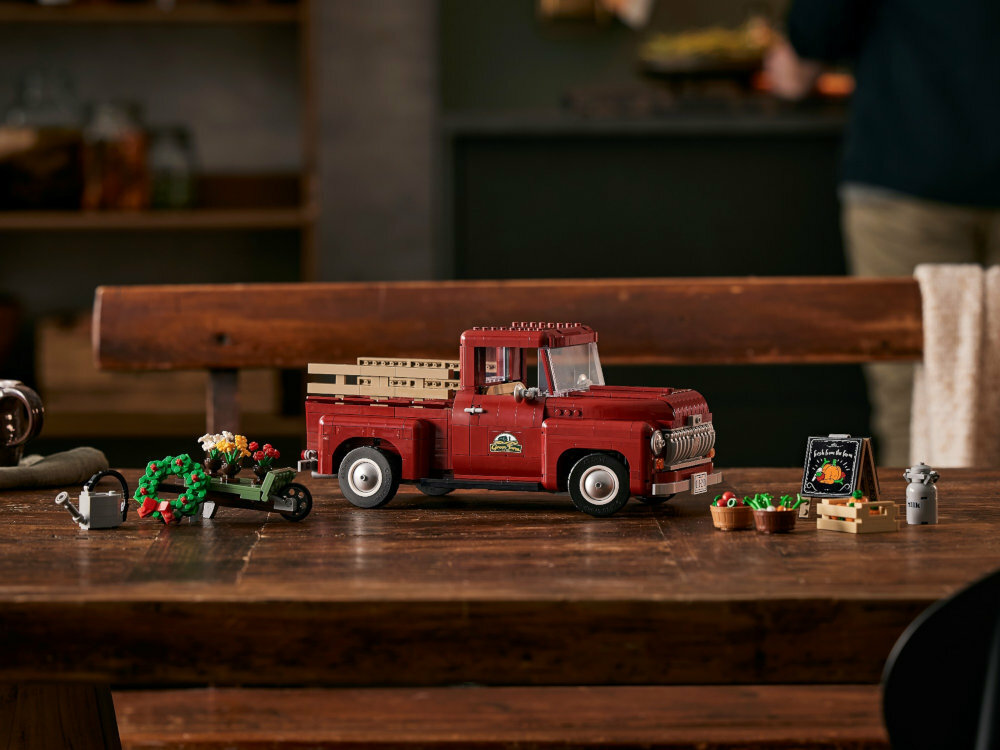 LEGO Creator Pickup 10290 wiele akcesori ekologiczna farma pickup