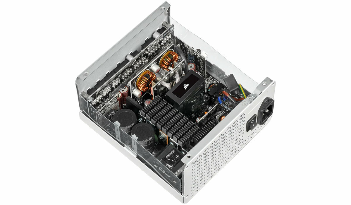 RM650 650W Gold srodek