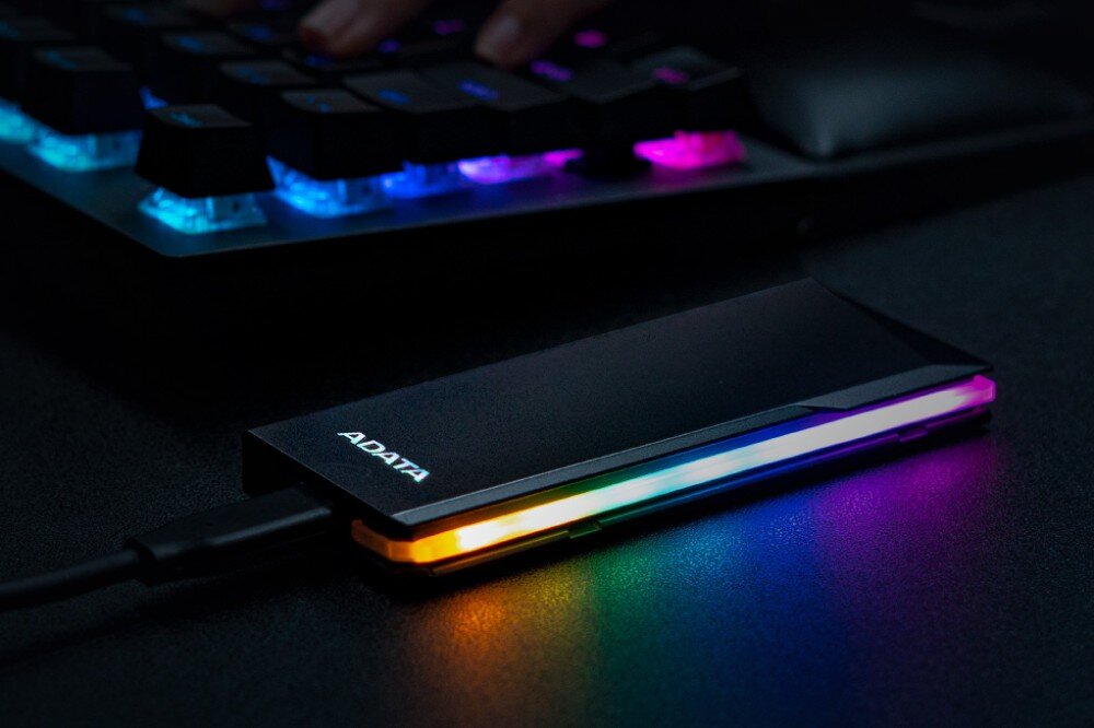 Obudowa dysku ADATA EC700G wygląd podświetlenie design