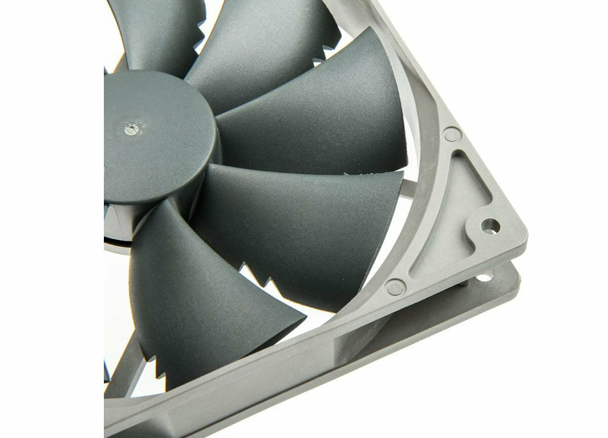NOCTUA-NF-P14S-lopatki
