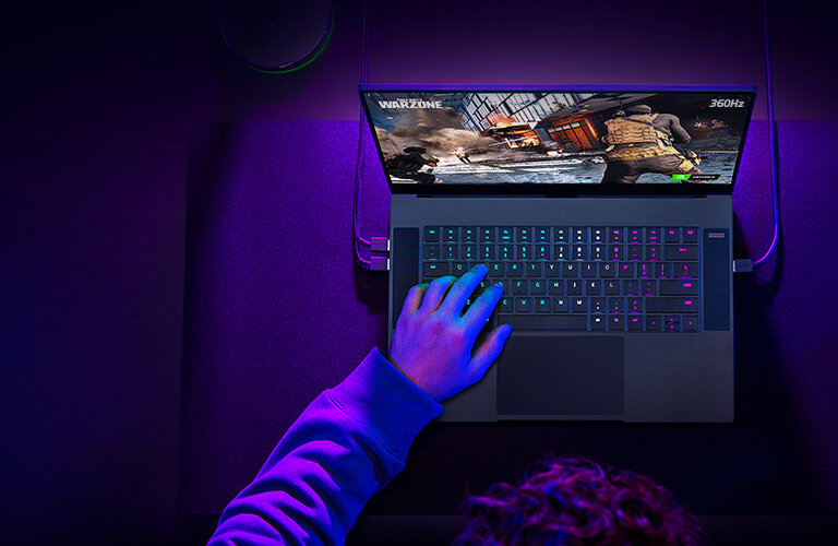 Laptop RAZER Blade - głośniki 