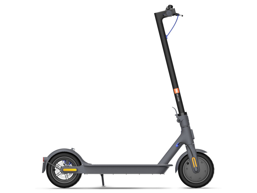 Hulajnoga elektryczna XIAOMI Skuter 3 Czarny w czarnym kolorze wysokiej jakości elektroniczne podzespoły prosta minimalistyczna konstrukcja dystans do 30 km