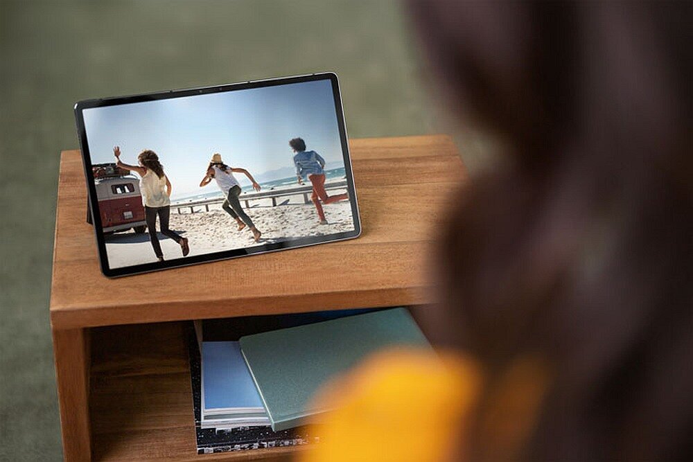 Tablet LENOVO Tab P11 Pro ekran procesor wydajność pamięć pojemność kamerka zabawa gry nauka