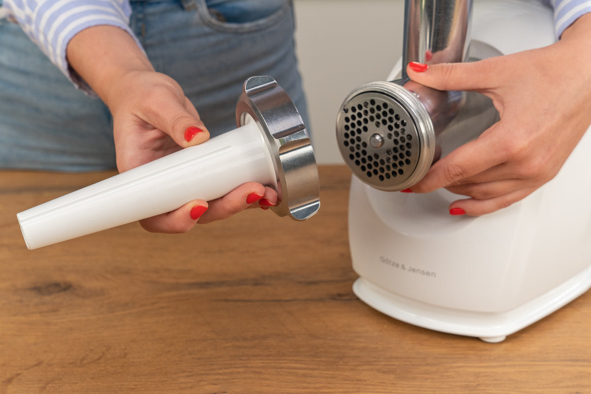 Maszynka do miesa GOTZE & JENSEN MG600W nasadka