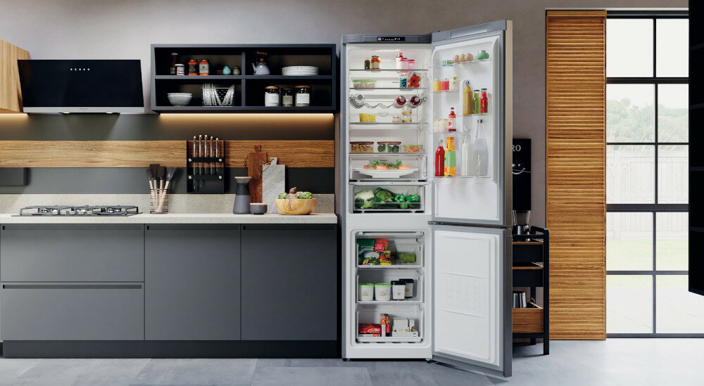 Lodówka HOTPOINT HAFC9 TA33SX O3 Nofrost 195.5cm Srebrna Active Fresh